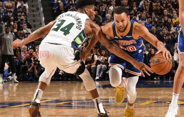 篮球经理世界：球迷实现篮球梦，成为球队掌舵人