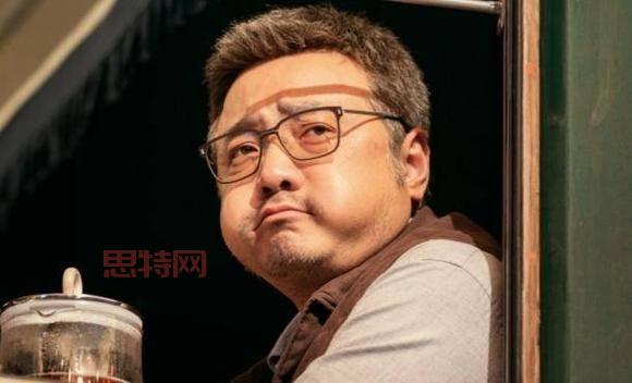 星际强者：杨尧的逆袭人生与传奇故事