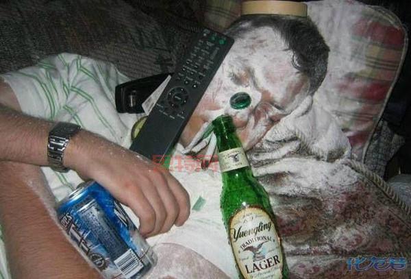 人生囧图:生活中最惨的囧事,你经历过几个?