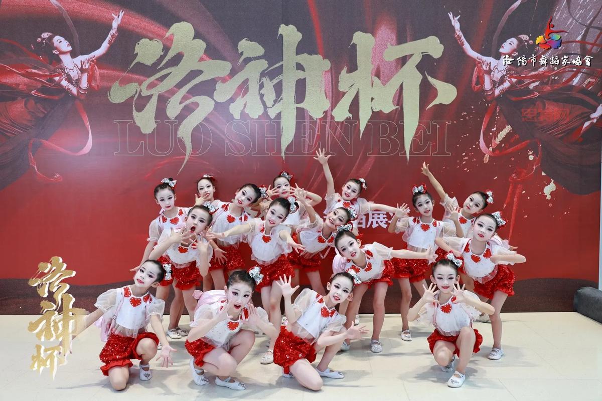 AU舞步：了解另类城市舞蹈风格的魅力