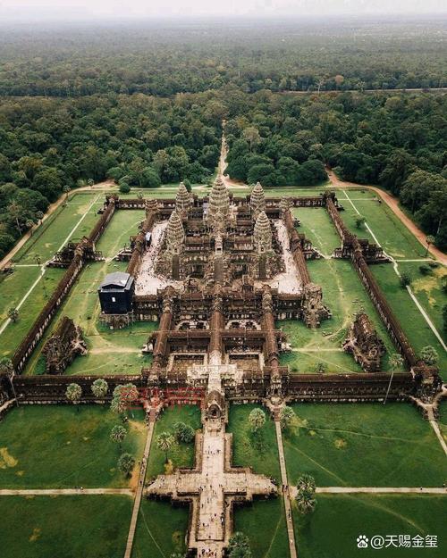 世界三大奇迹揭秘：历史遗址与工程奇观