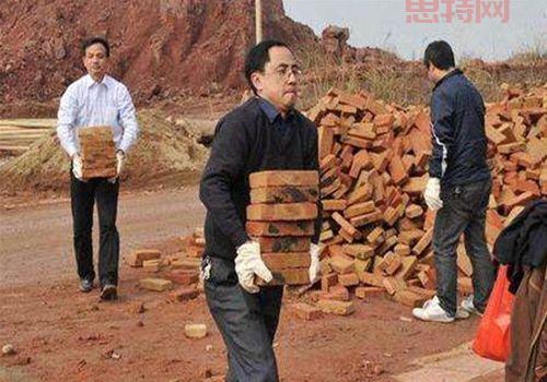 征途免费版搬砖赚钱攻略，不花钱也能一身神装！