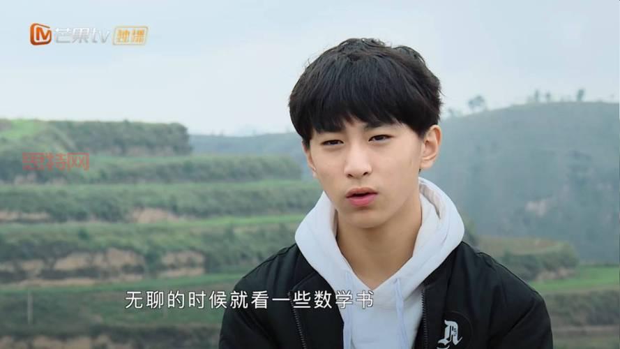 从变形计到芒果节：赵小果的星途初探