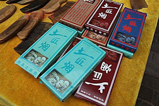 土匪烟好抽吗?探究土烟的成分与市场热度